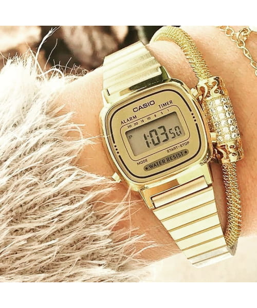 Casio Casio Collection LA670WGA-9 , наручные женские часы фото под углом