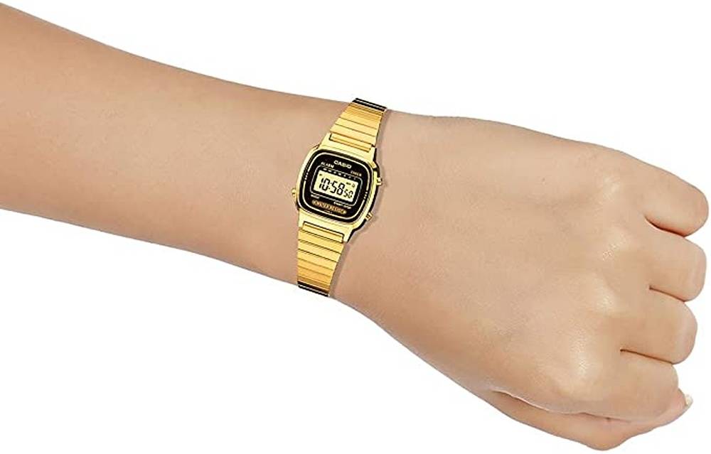 Casio Casio Collection LA670WGA-1DF (LA670WGA-1) , наручные женские часы фото под углом