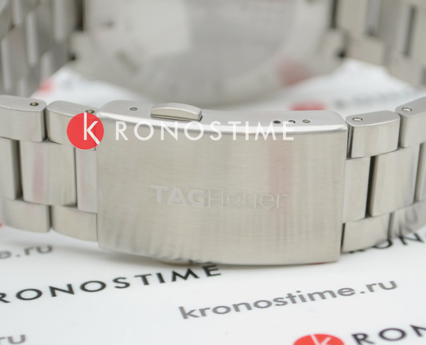 TAG Heuer TAG Heuer Formula 1 CAZ101K.BA0842  — детали корпуса и нержавеющая сталь