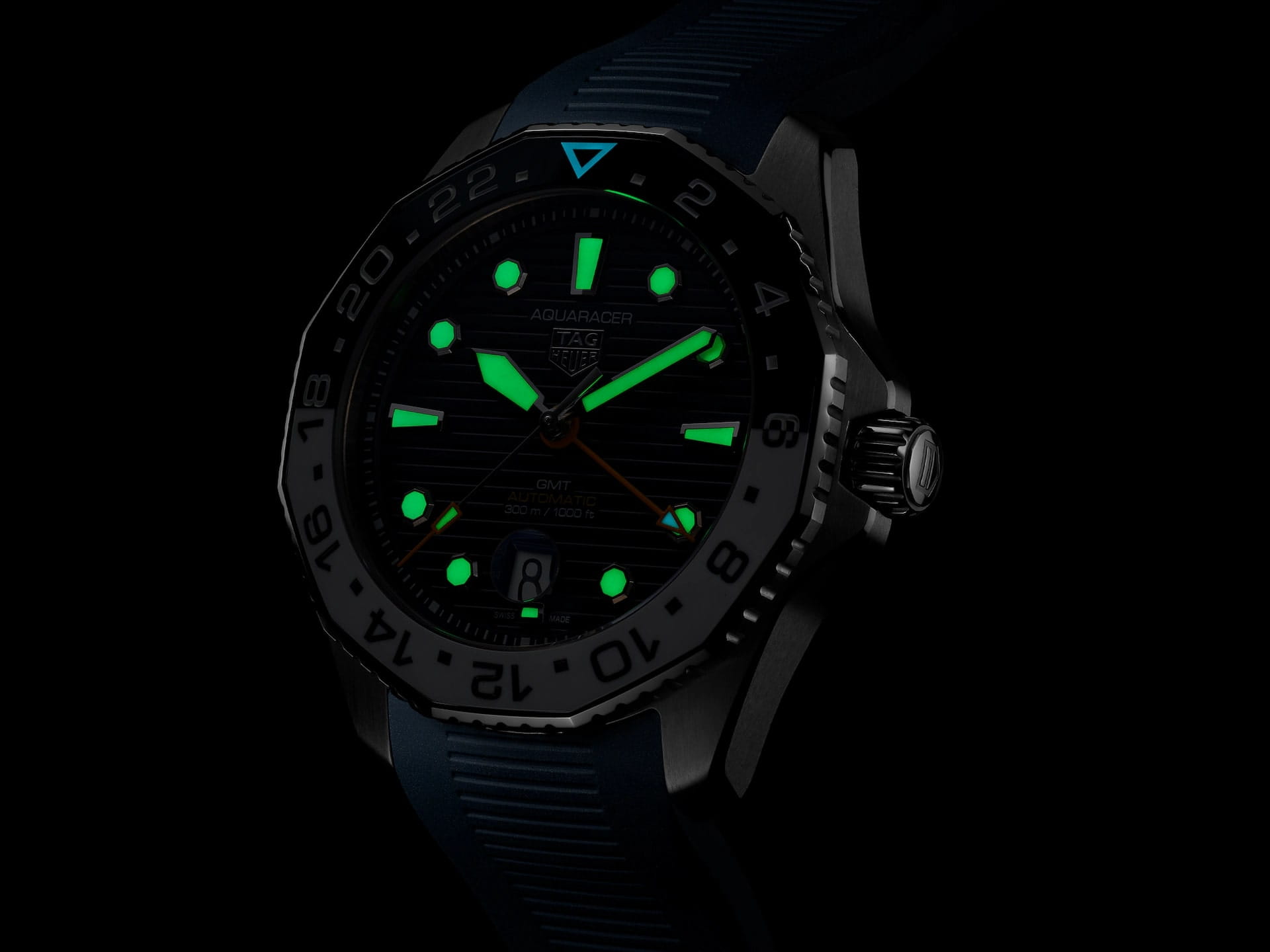 TAG Heuer TAG Heuer Aquaracer Professional 300 GMT WBP2010.FT6198 мужские часы синий циферблат на запястье