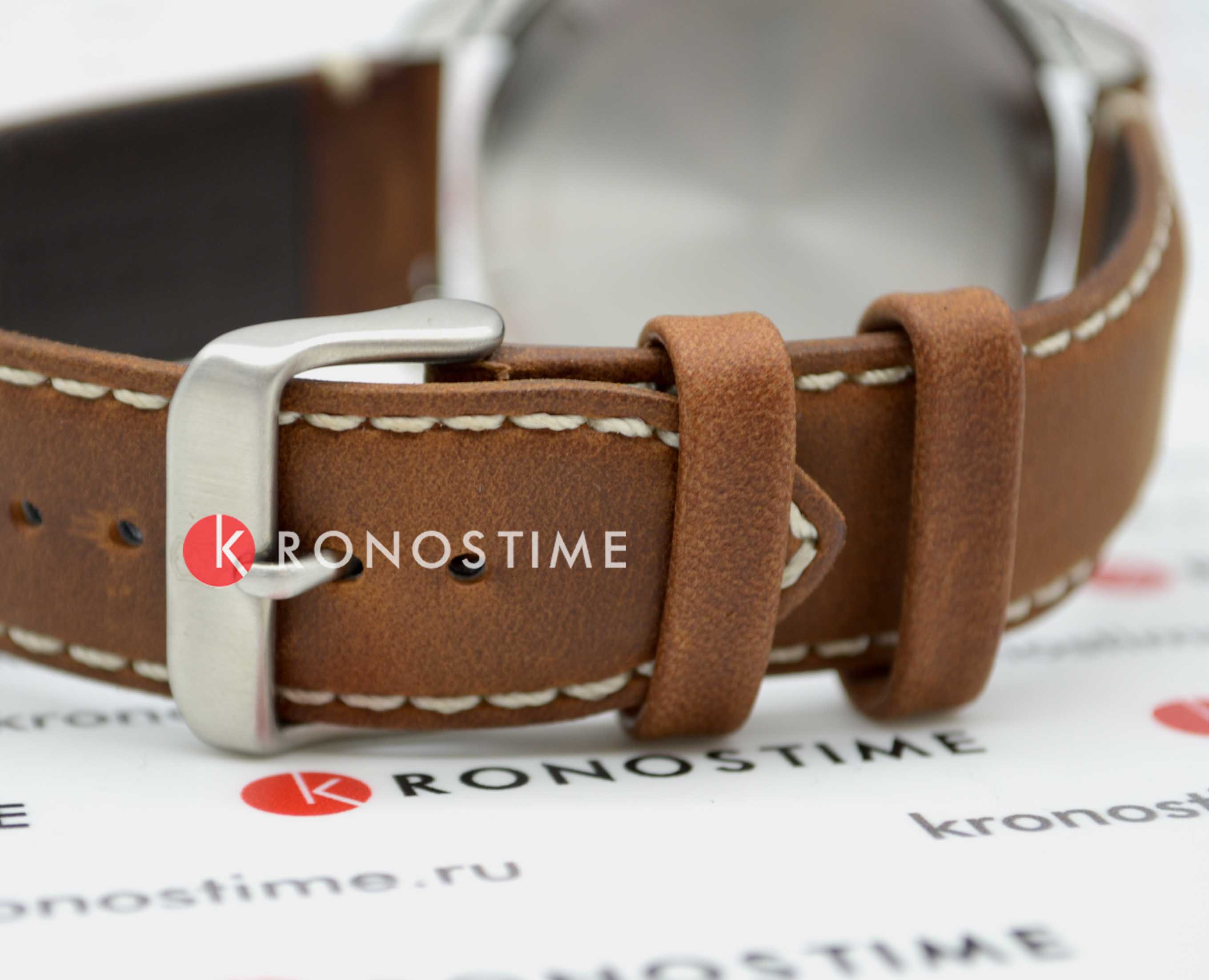 Victorinox 241854 мужские часы застежка крупным планом