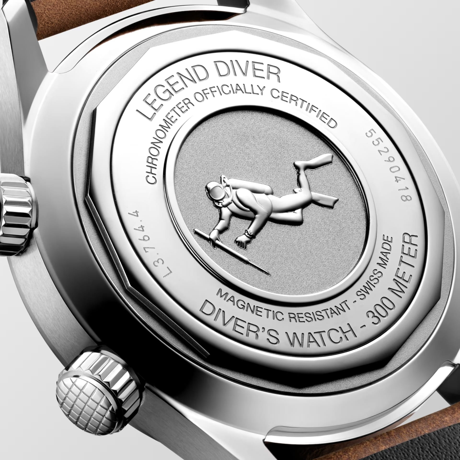 Longines Longines Legend Diver L3.764.4.50.0  — детали корпуса и кожаный