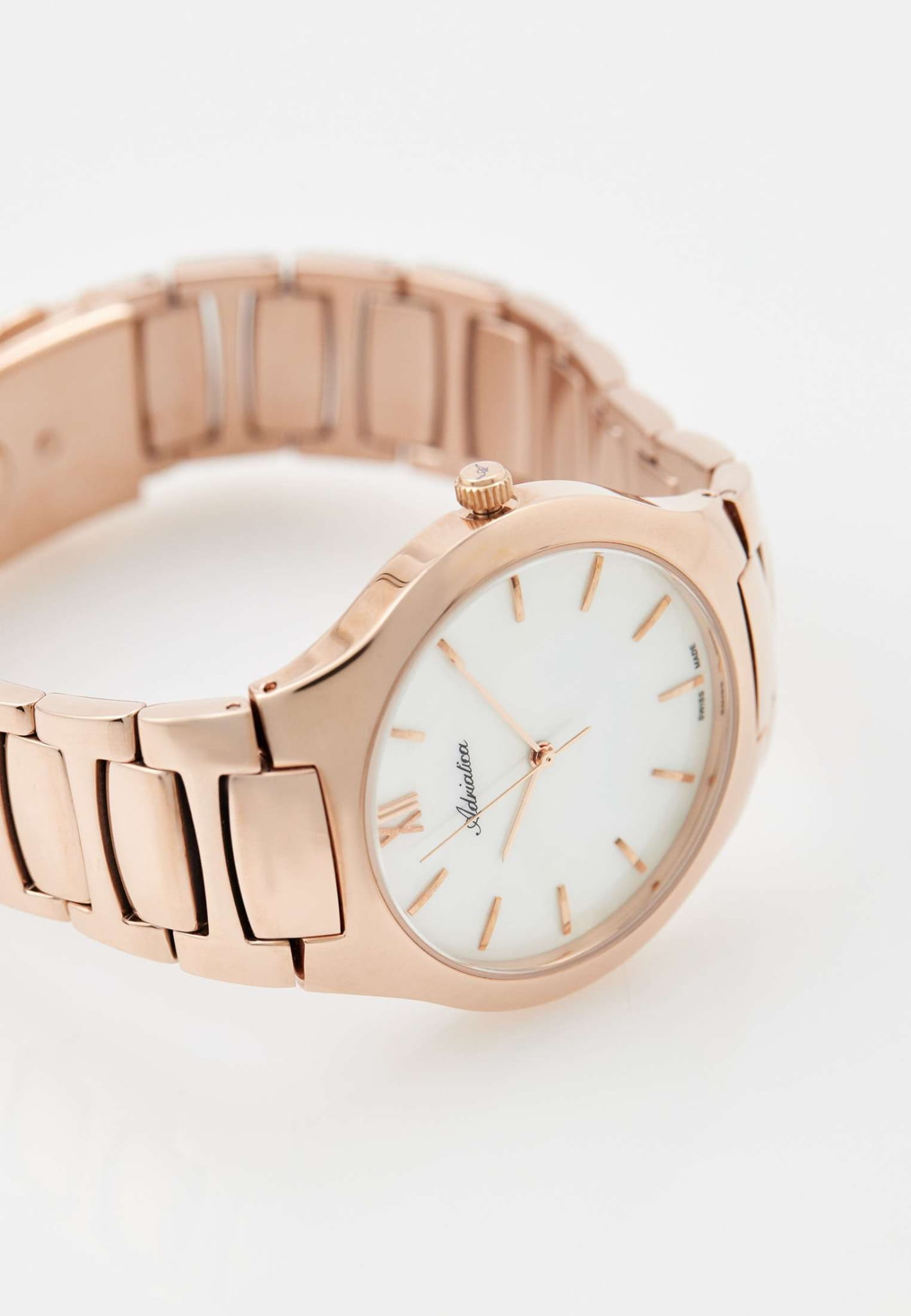 Adriatica A3425.916FQ женские часы застежка крупным планом