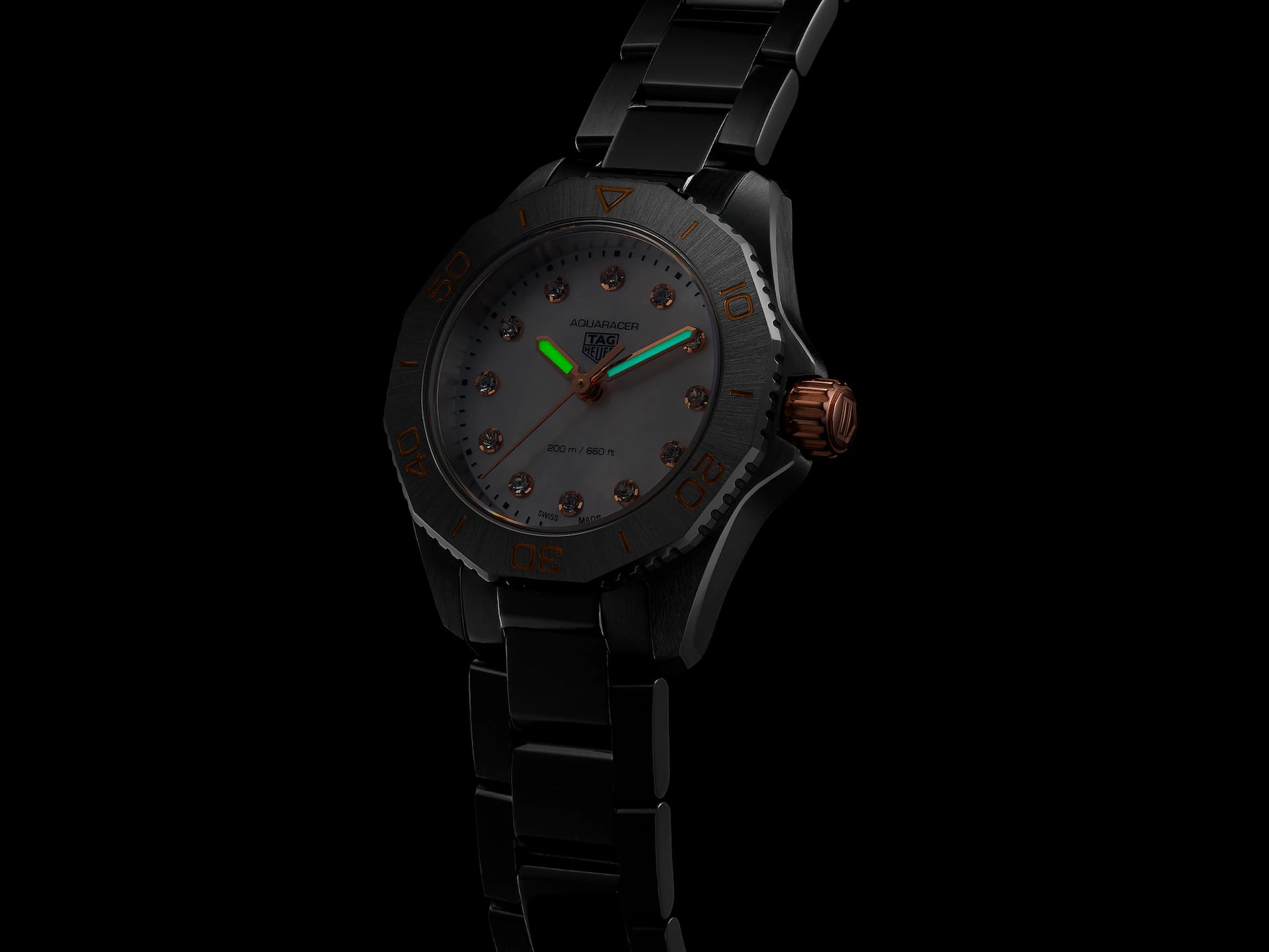 Оригинальные часы TAG Heuer TAG Heuer Aquaracer Professional 200 WBP1450.BA0622 кварцевые калибр механизма  общий вид