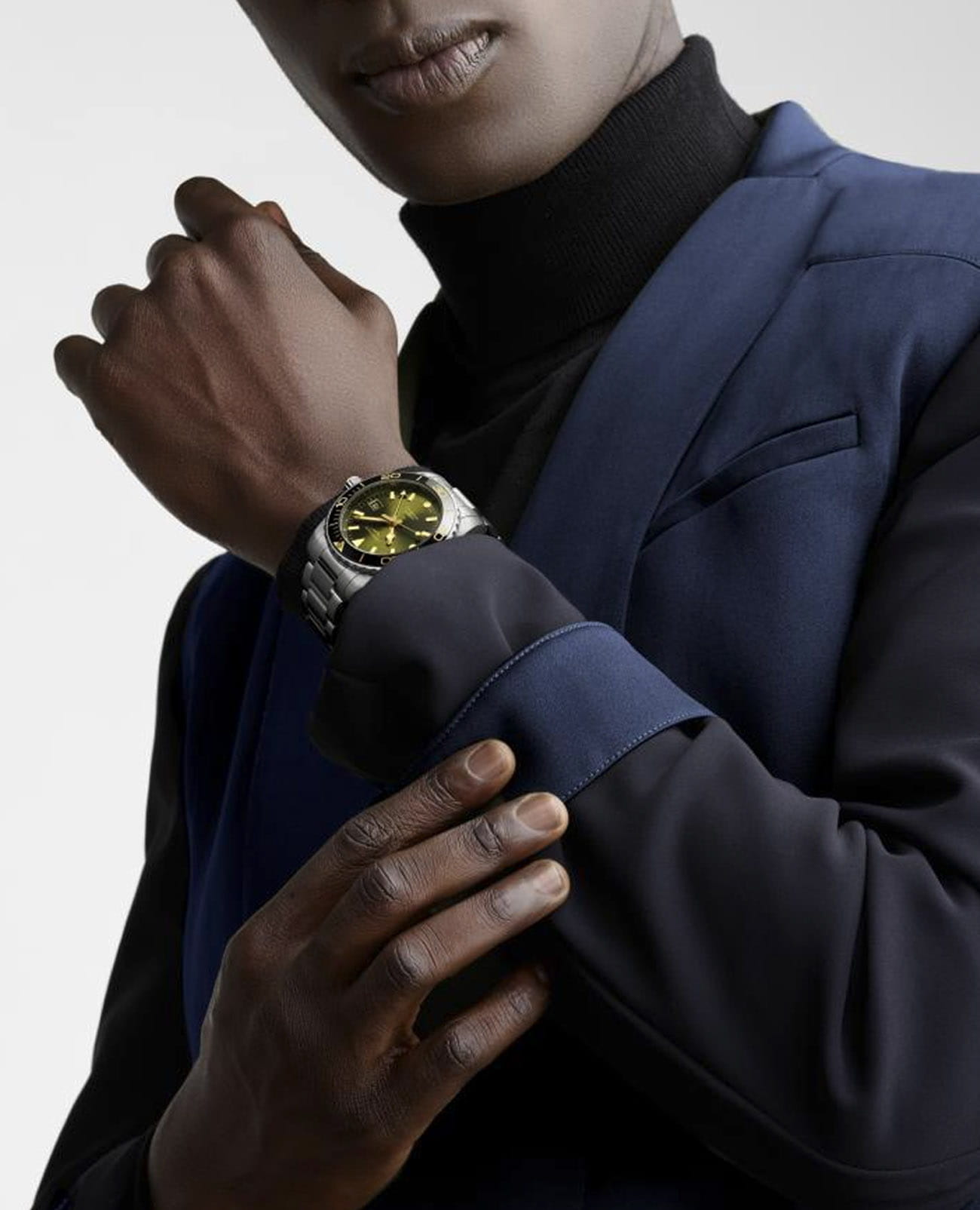 Longines Longines HydroConquest L3.790.4.06.6 механические мужские часы часы крупный план зеленый циферблата