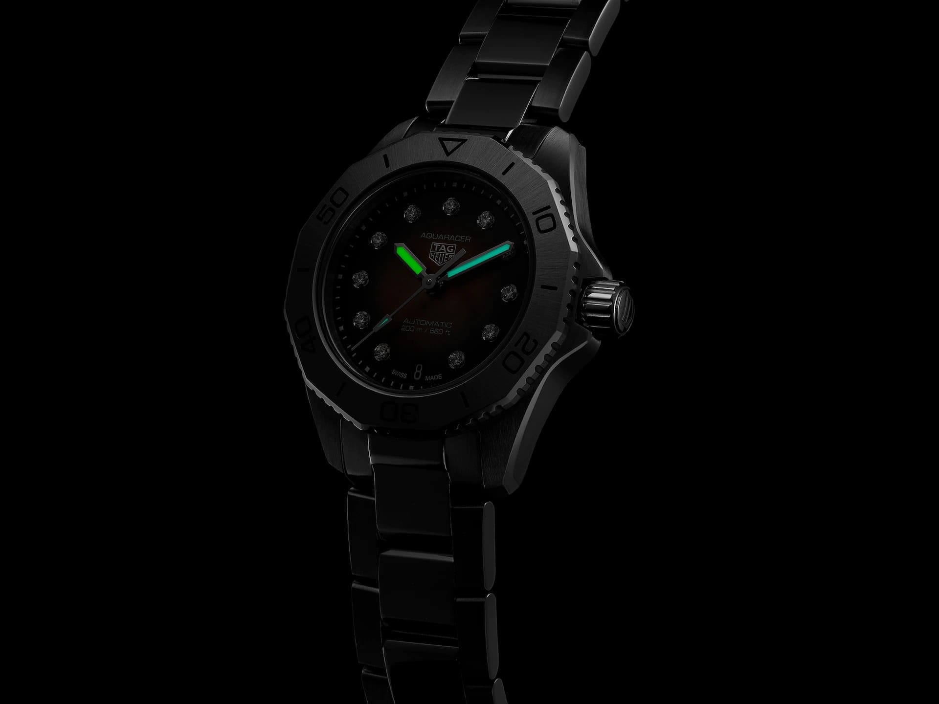 TAG Heuer TAG Heuer Aquaracer Professional 200 WBP2410.BA0622 женские часы черный циферблат на запястье