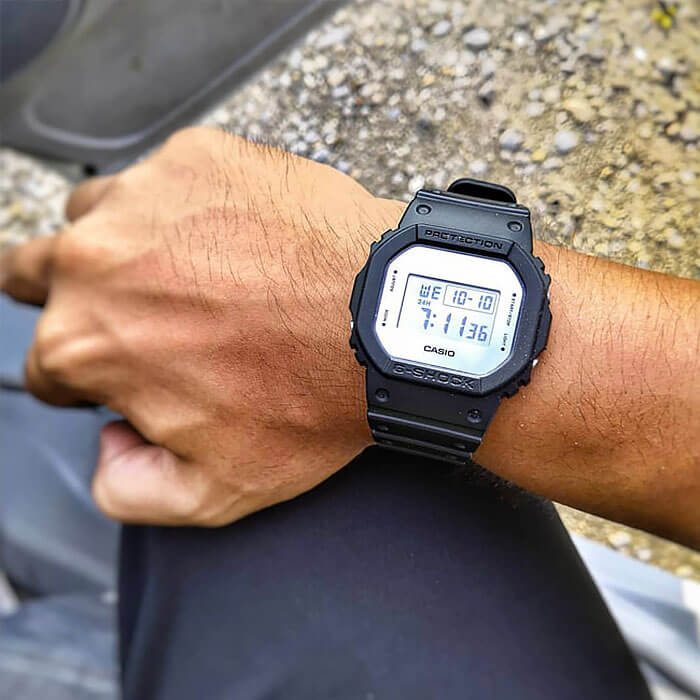 Casio Casio G-Shock DW-5600BBMA-1 электронные часы с аксессуарами мужские часы модель DW-5600BBMA-1E