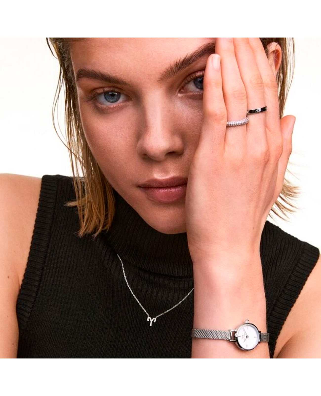 Daniel Wellington Daniel Wellington Petite Mini Champagne Melrose DW00100746 , наручные женские часы фото под углом