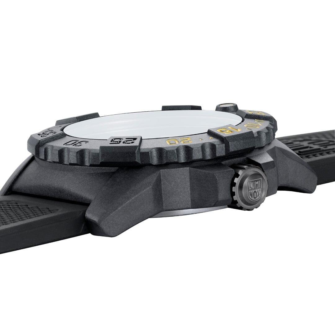 Luminox XS.3517.NSF.SET мужские часы застежка крупным планом