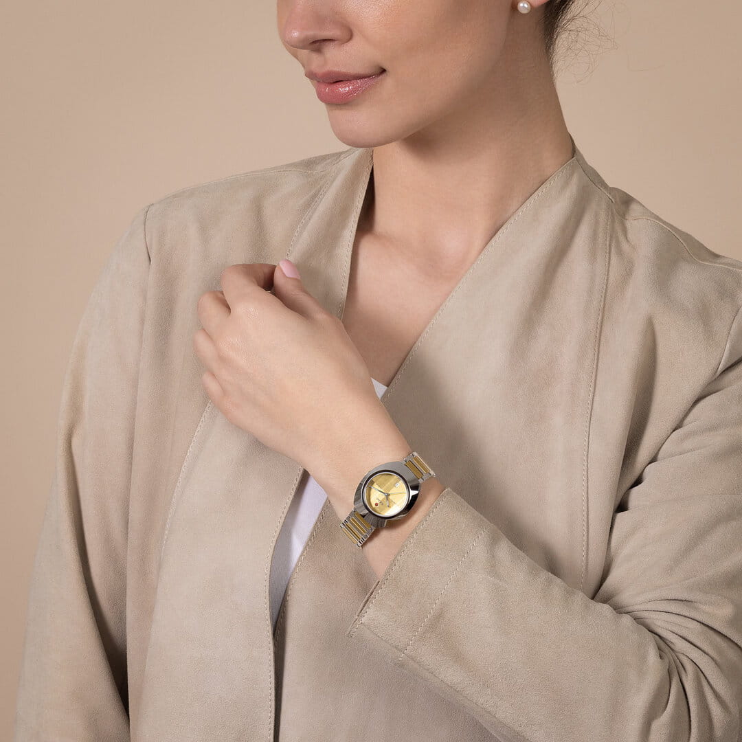 Rado Rado DiaStar Original R12170253 механические женские часы часы крупный план желтый циферблата