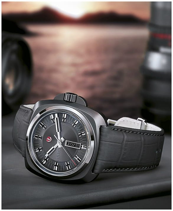 Rado Rado Hyperchrome R32171155 Automatic, наручные мужские часы фото под углом