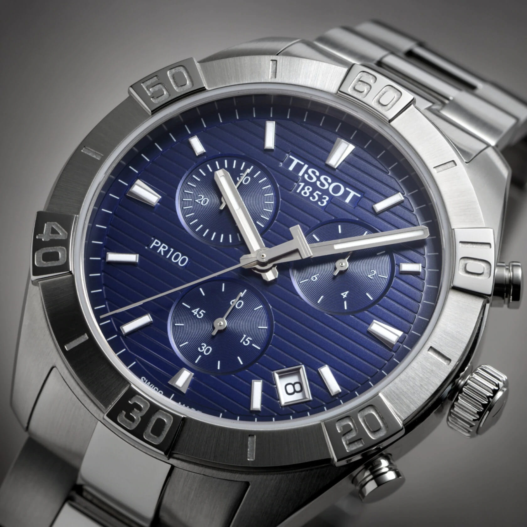 Tissot T1016171104100 мужские часы застежка крупным планом