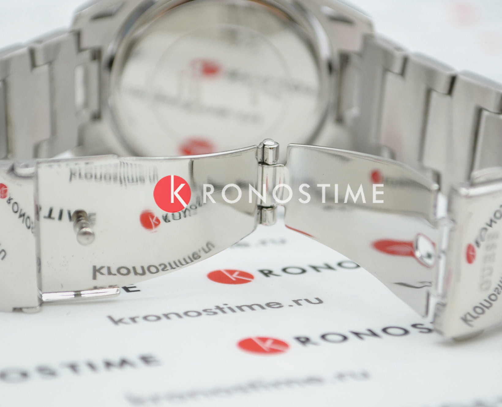 Guess Guess Queen GW0464L1  с серебристый ремешком