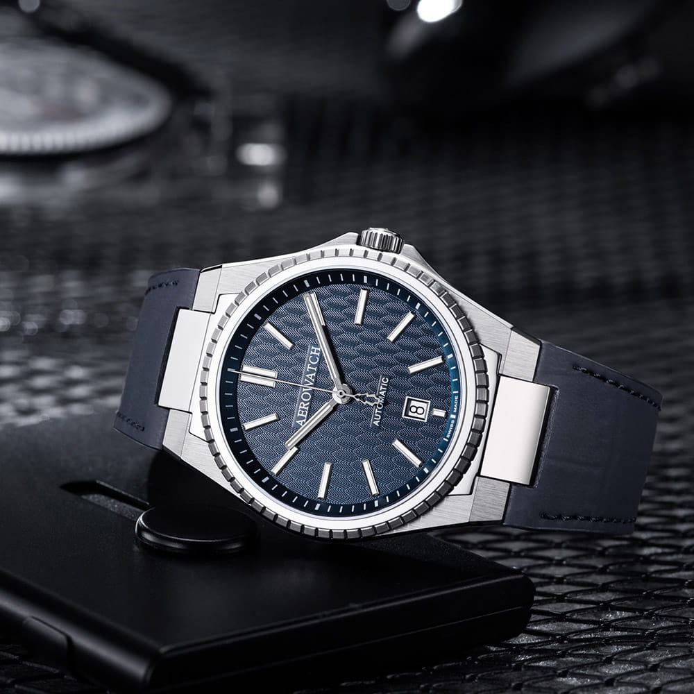 Aerowatch Aerowatch Les Grandes Classiques 60998 AA01,  швейцария мужские часы на браслете кожаный боковой вид