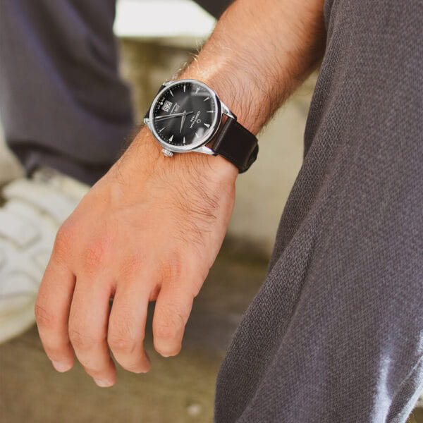 Certina Certina DS-1 Big Date Powermatic 80 C029.426.16.051.00 DS 1, наручные мужские часы фото под углом