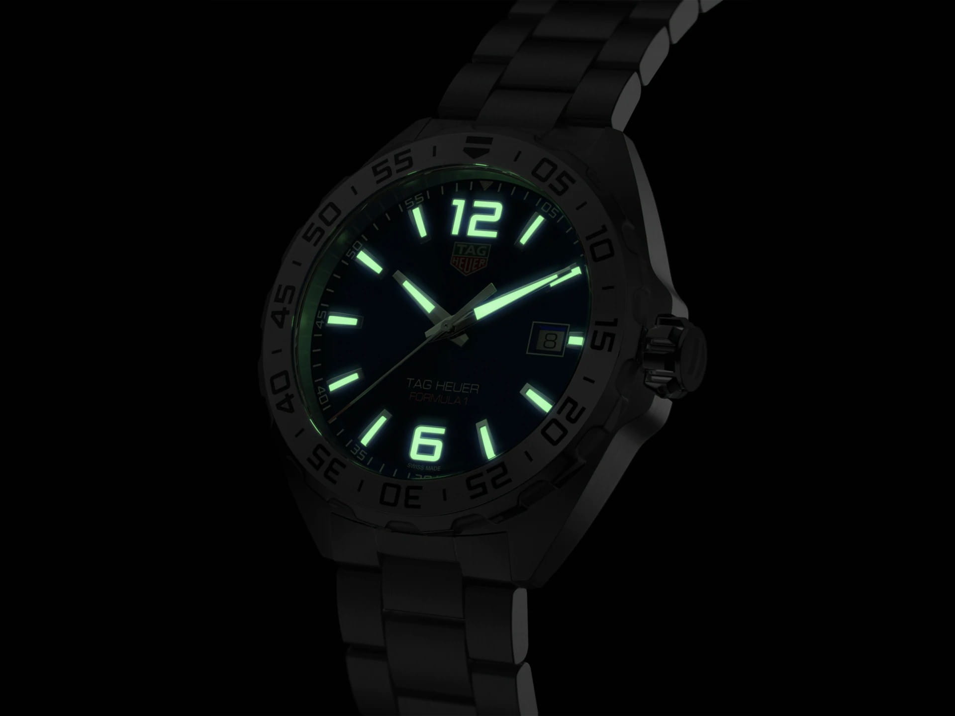 TAG Heuer TAG Heuer Formula 1 WAZ1118.BA0875 кварцевые мужские часы часы крупный план синий циферблата