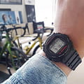 Casio DW-5750UE-1